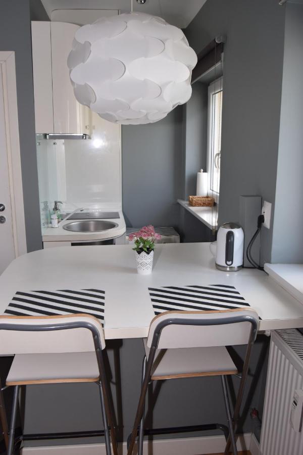 Be My Guest - Hoza Studio - Pkin Super Centrum Metro Wi-Fi Breakfast Warszawa Exteriör bild